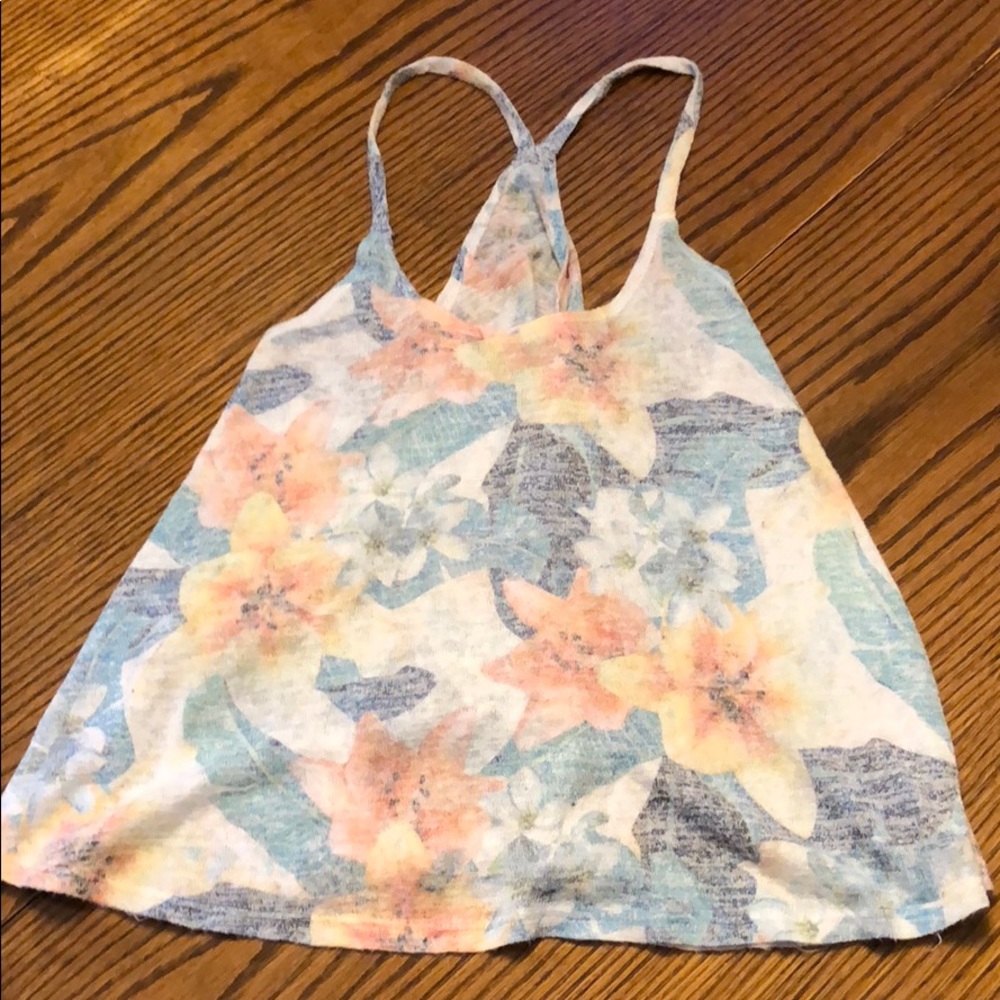 Cross back tank top!